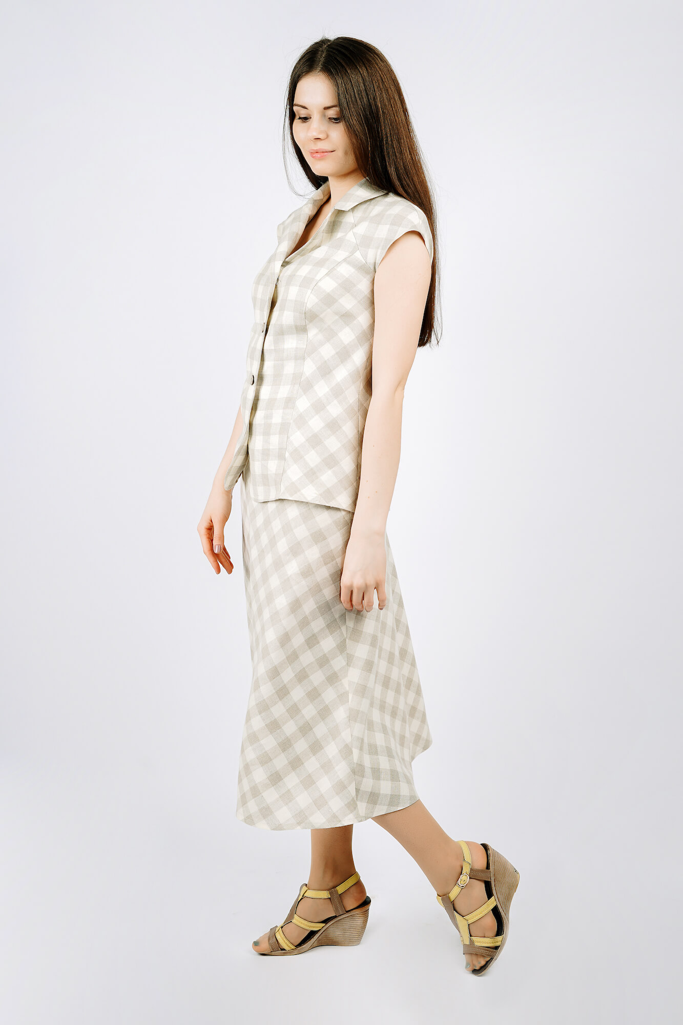 Flared plaid skirt